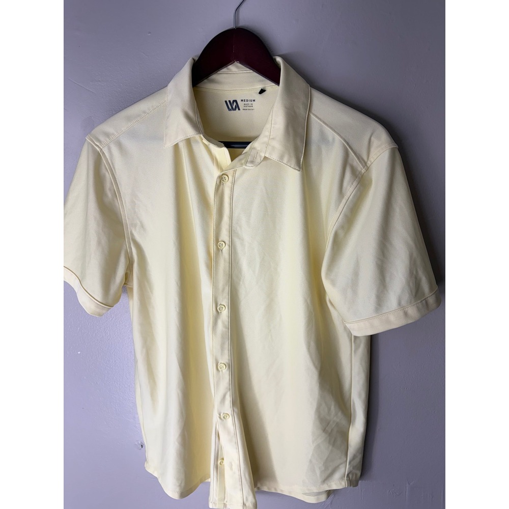 VRST Mens Short Sleeve Button Down Shirt Pale Yellow Tech Fabric Medium